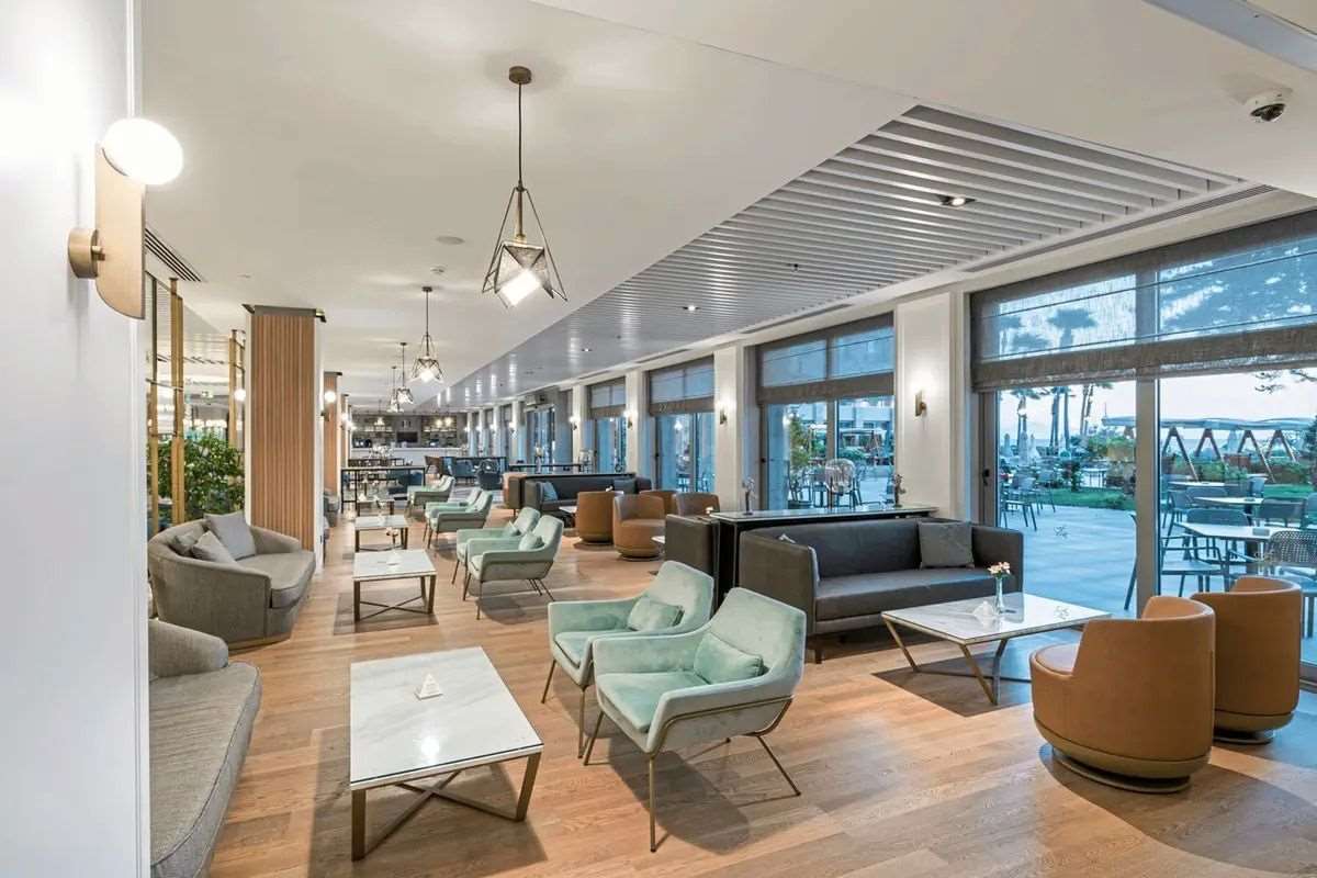 Pokaż wszystkie zdjęcia