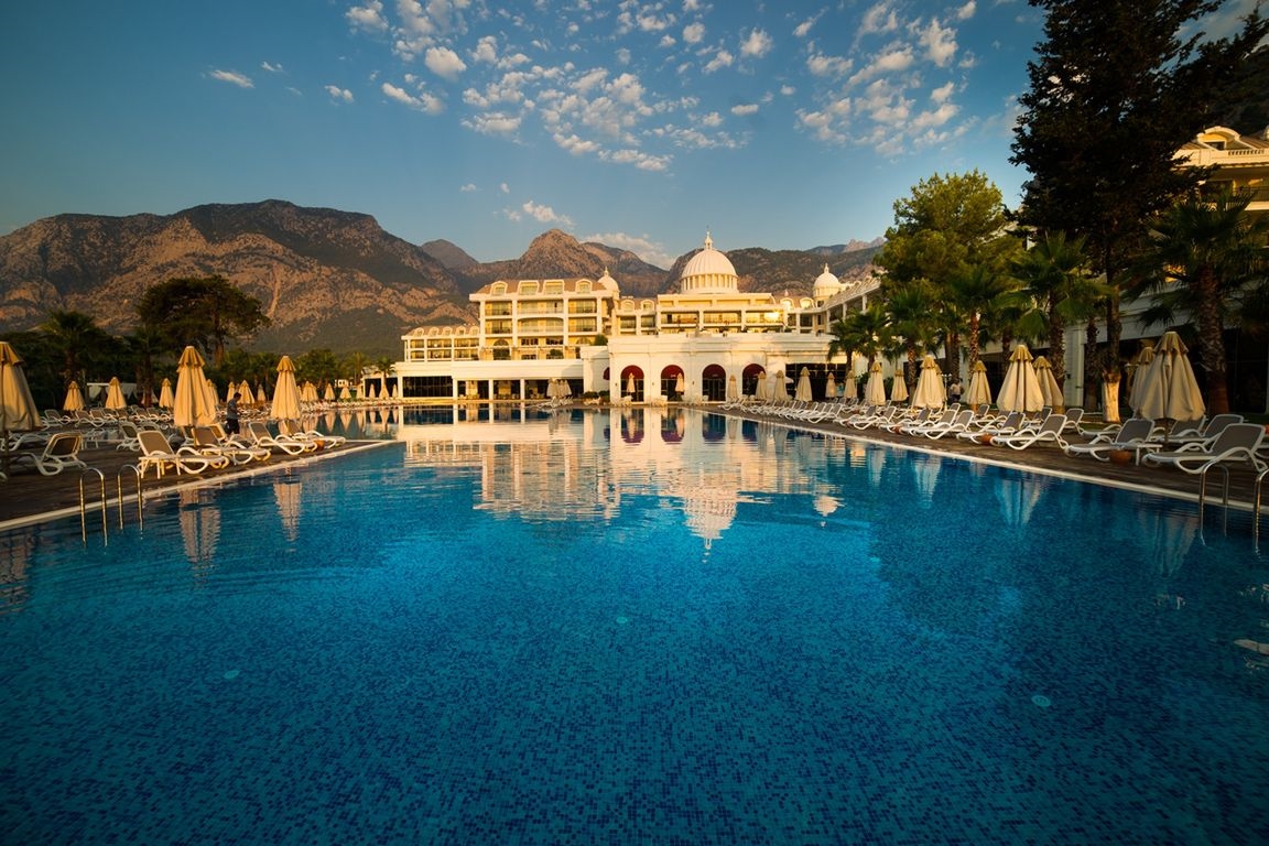 Juju Premier Palace 2