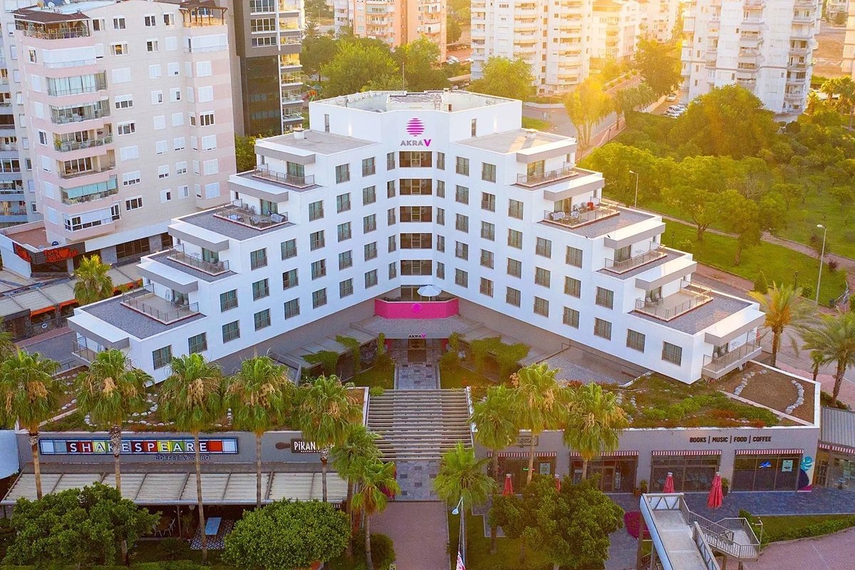 Akra V Hotel