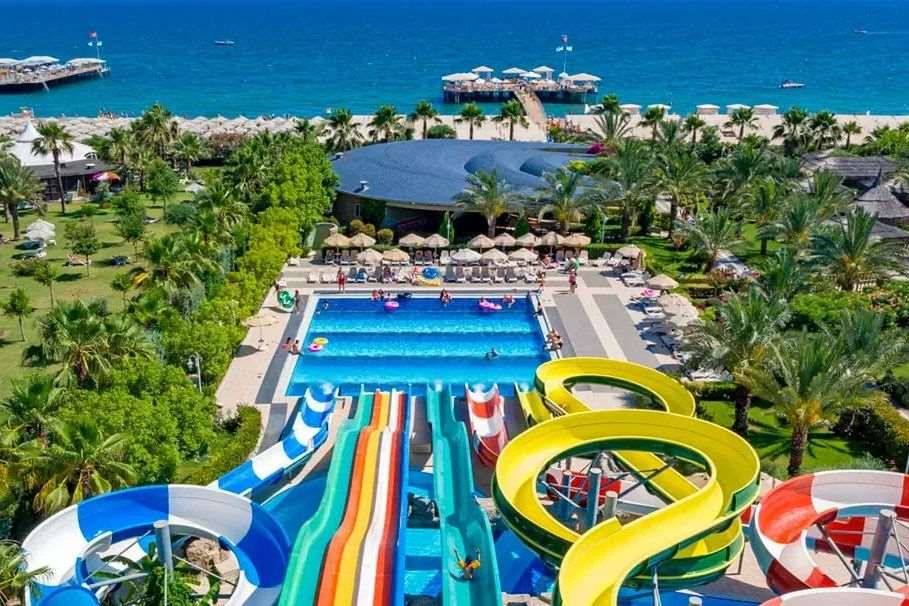 Royal Holiday Palace 2