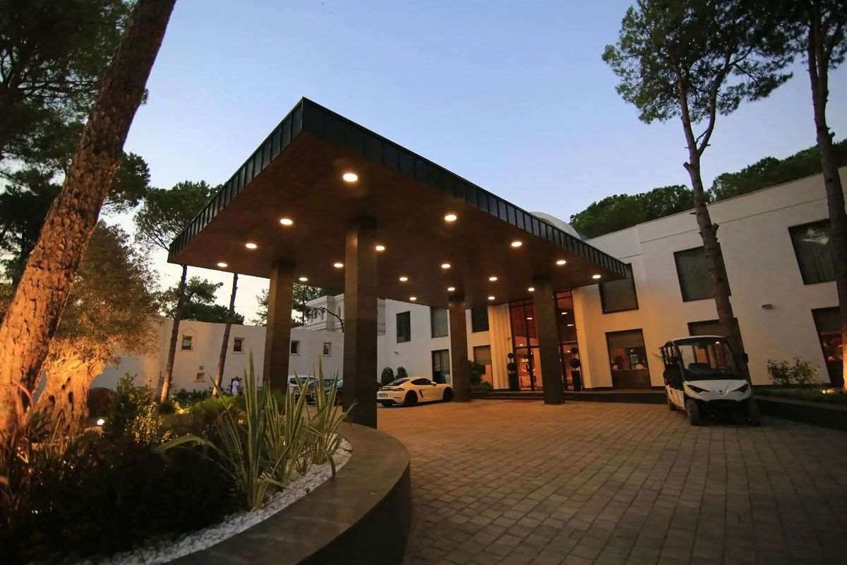 Pokaż wszystkie zdjęcia