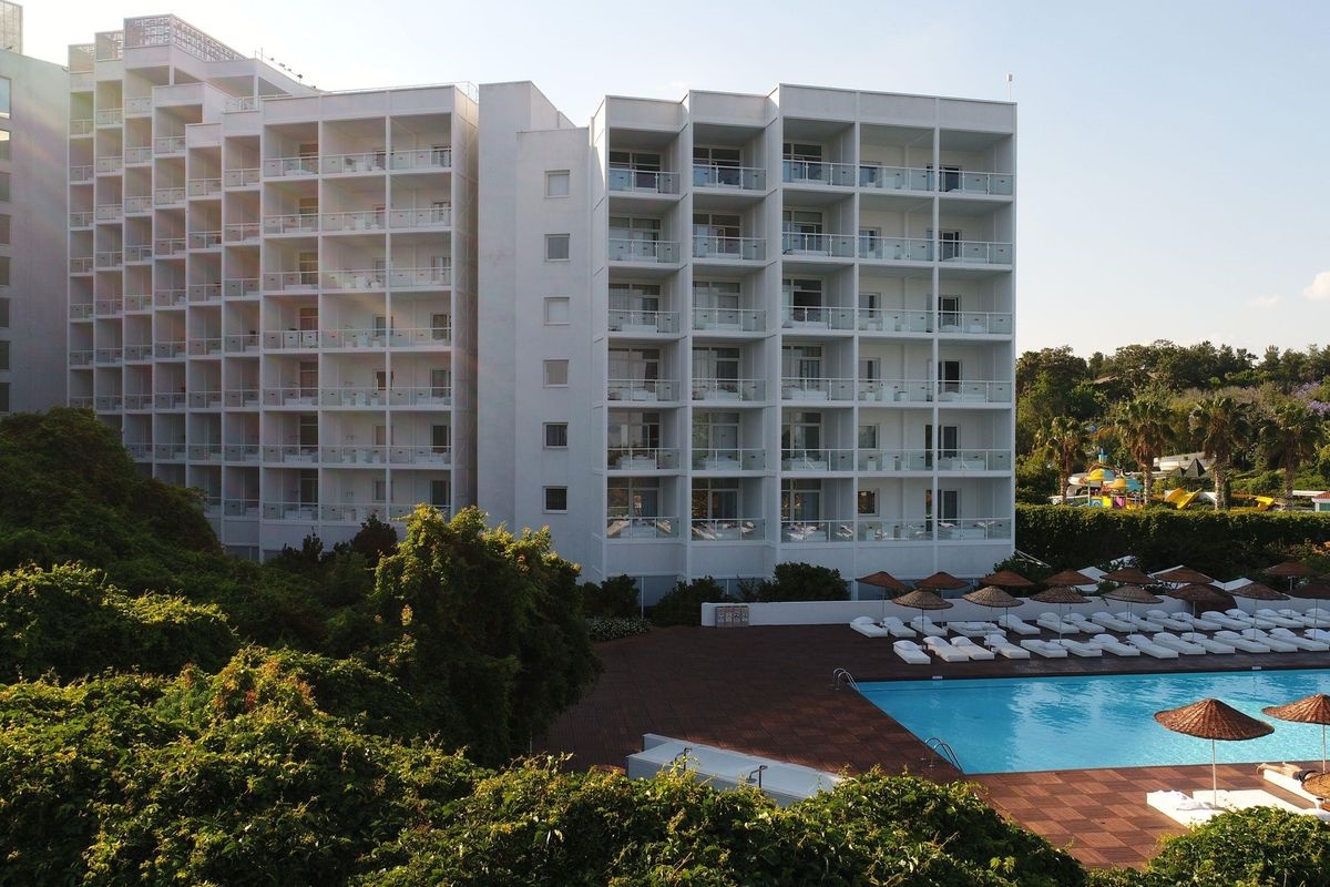 Hotel SU 4