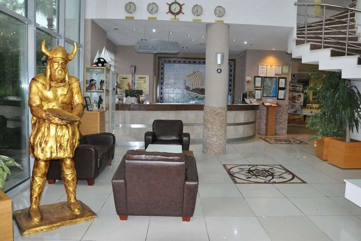 Pokaż wszystkie zdjęcia