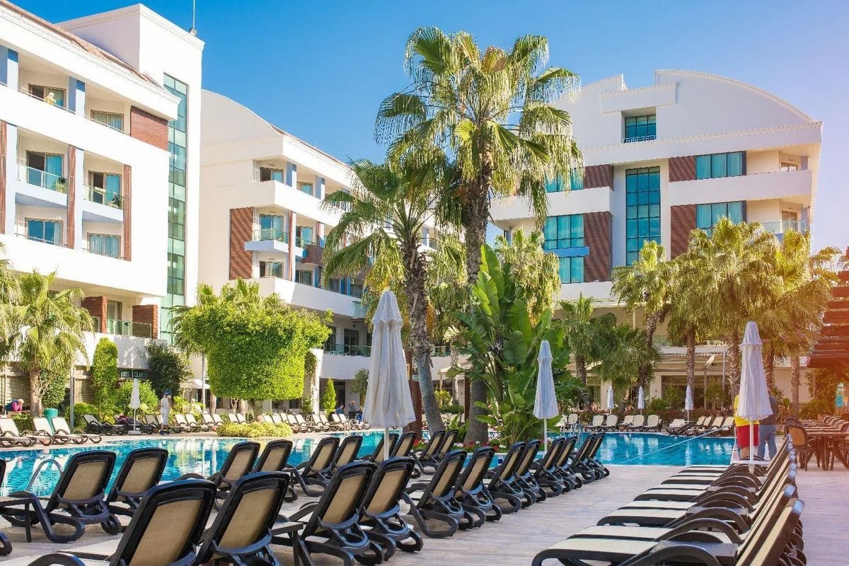 Port Side Resort Hotel 3