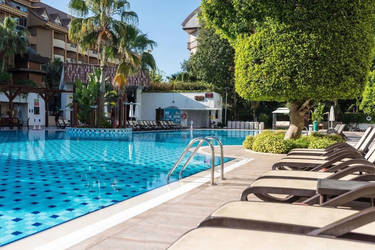 Port Side Resort Hotel 5