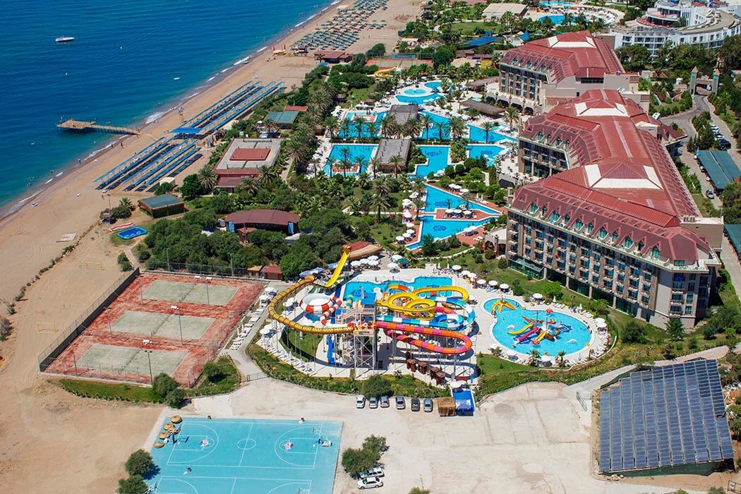 Lago Hotel 2