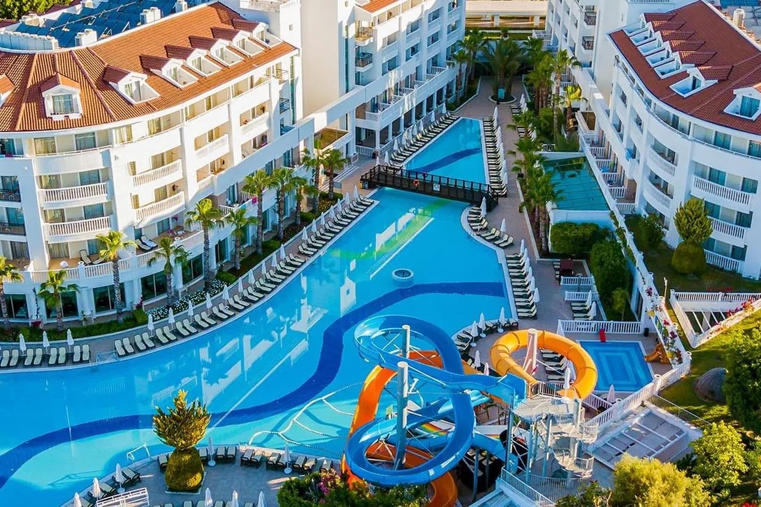 Alba Queen Hotel