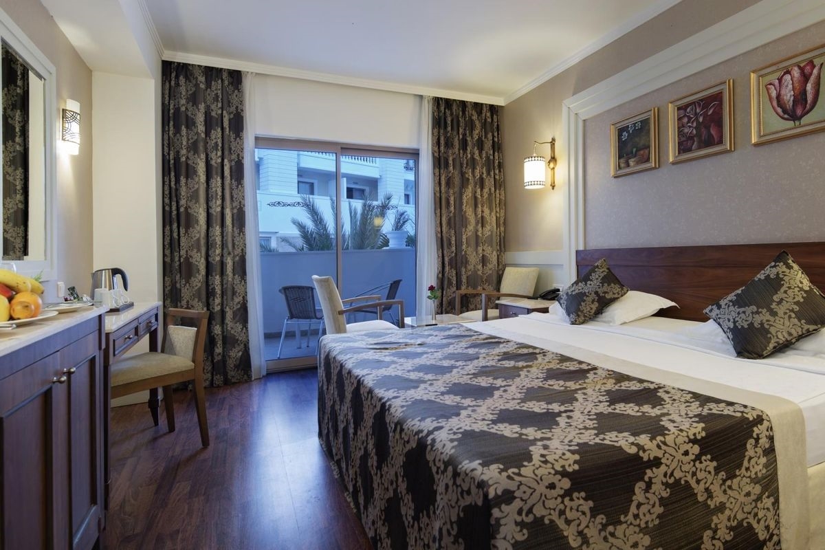 Alba Queen Hotel 5