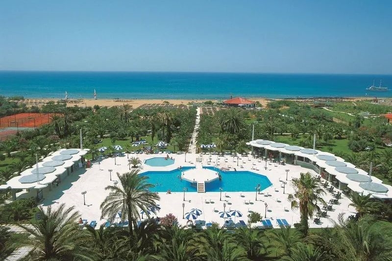 Süral Saray