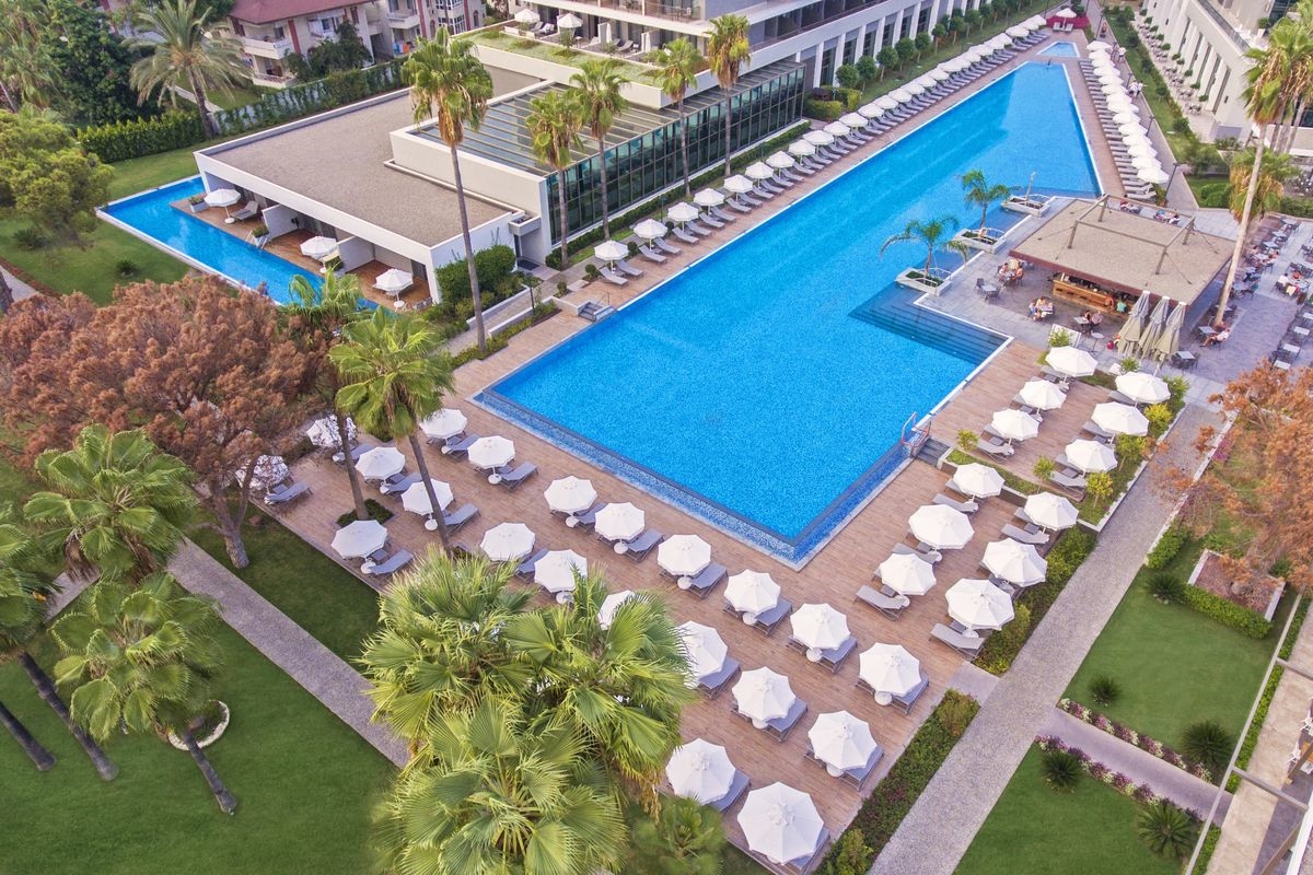 Acanthus Cennet Barut Collection 3