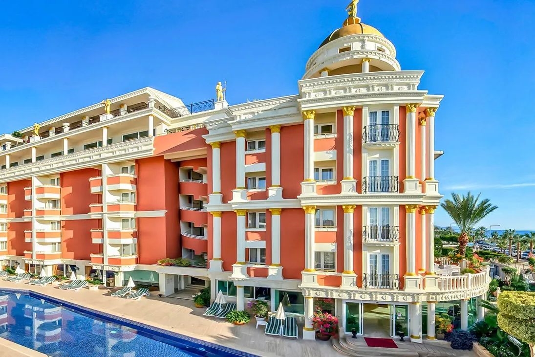 Antique Roman Palace Museum Hotel 3