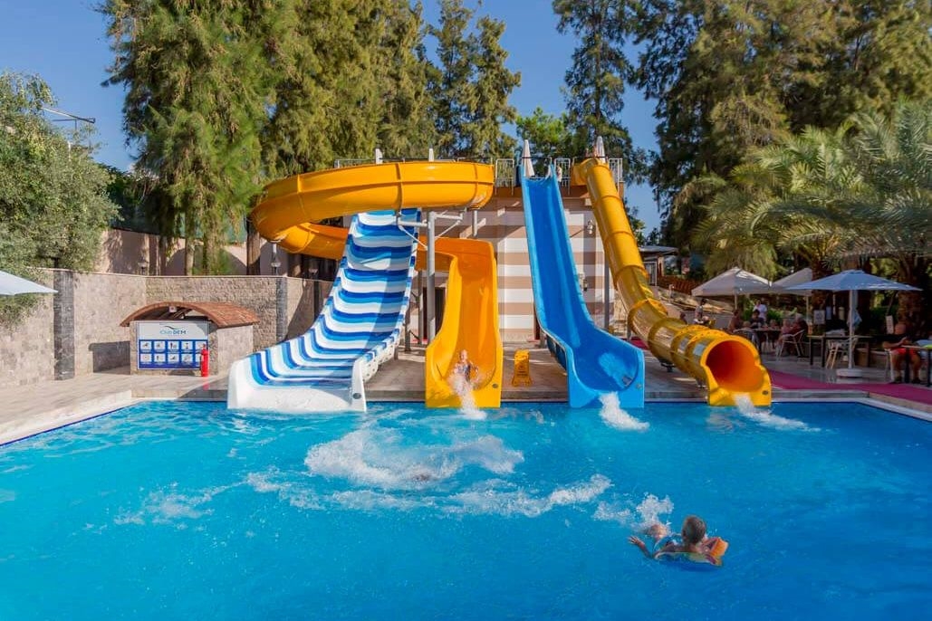 Quattro Family Club Dem Hotel 3