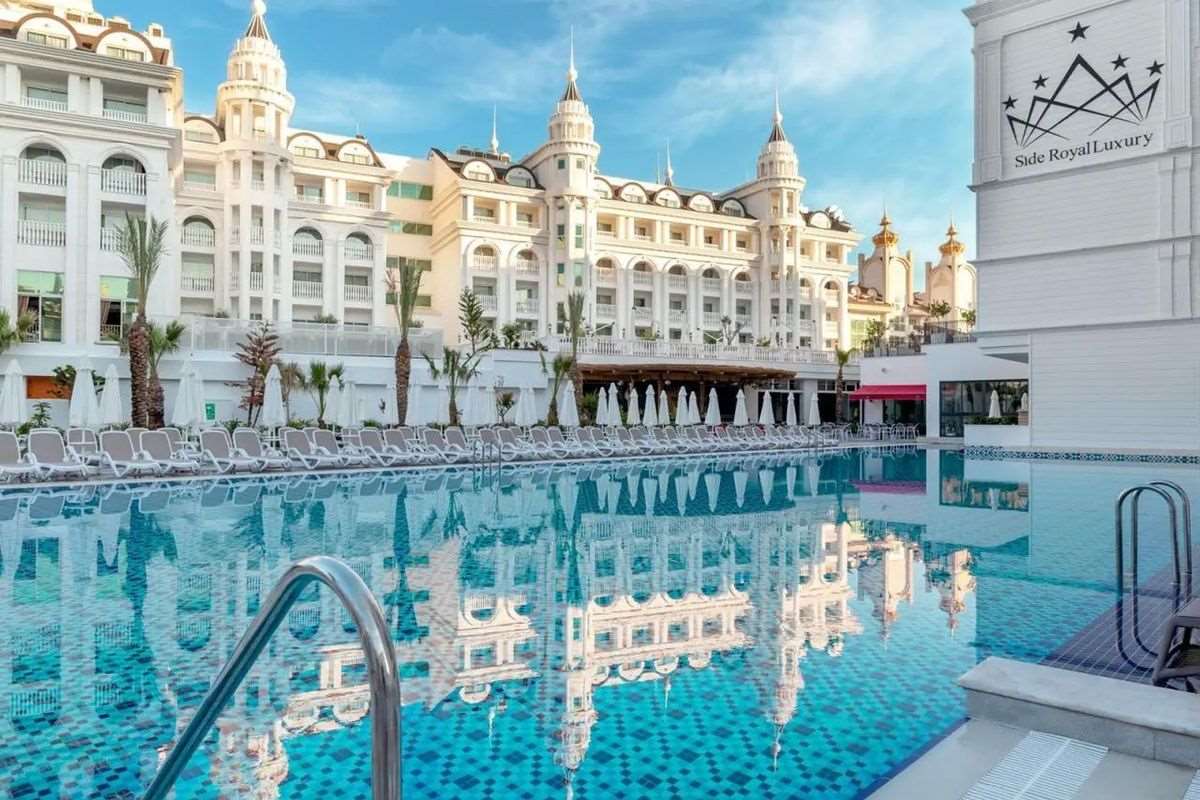Side Royal Style Hotel 5