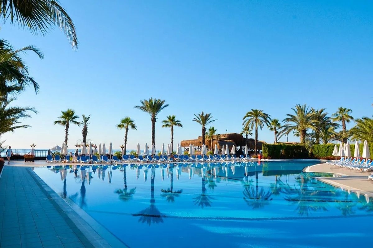 Emelda Sun Club 2