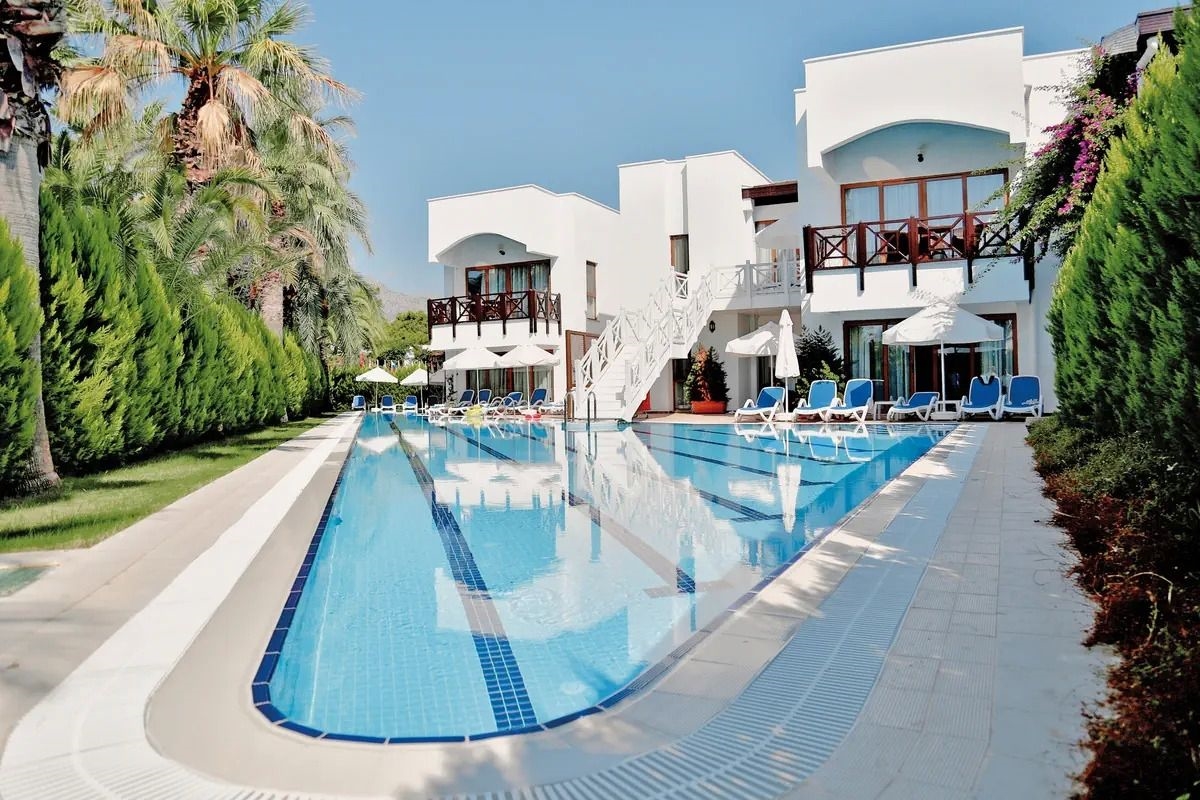 Emelda Sun Club 4