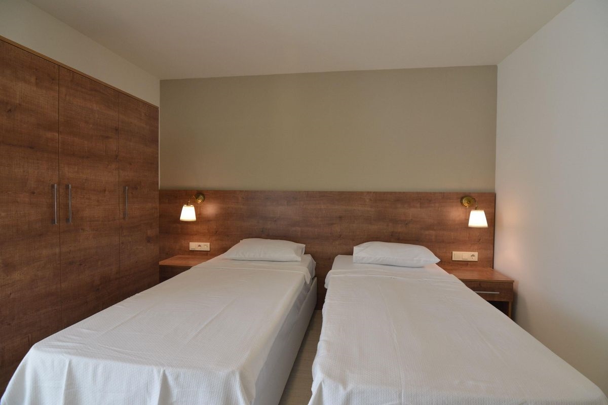 Elite Luxury Suite 3