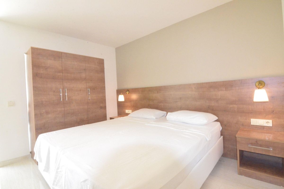 Elite Luxury Suite 4