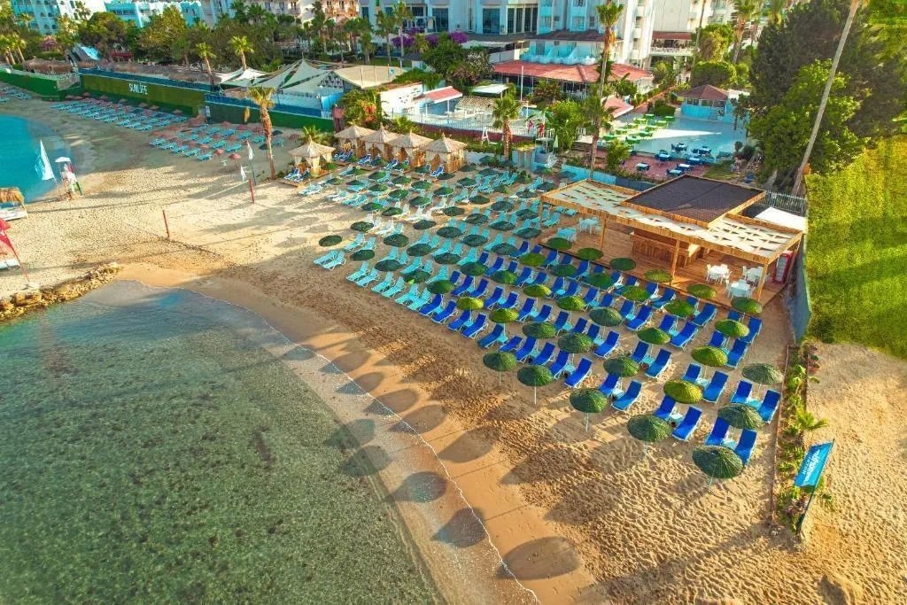 Ramira Beach Hotel 2