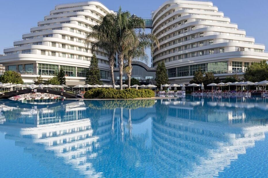 Miracle Resort Hotel 4