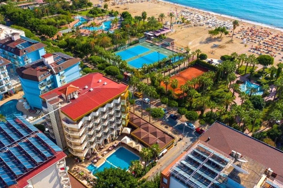Riviera Hotel & Spa
