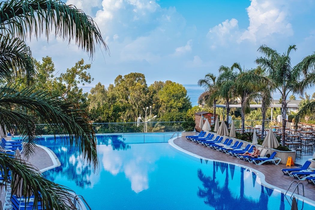 Michell Hotel Spa Beach Club 2