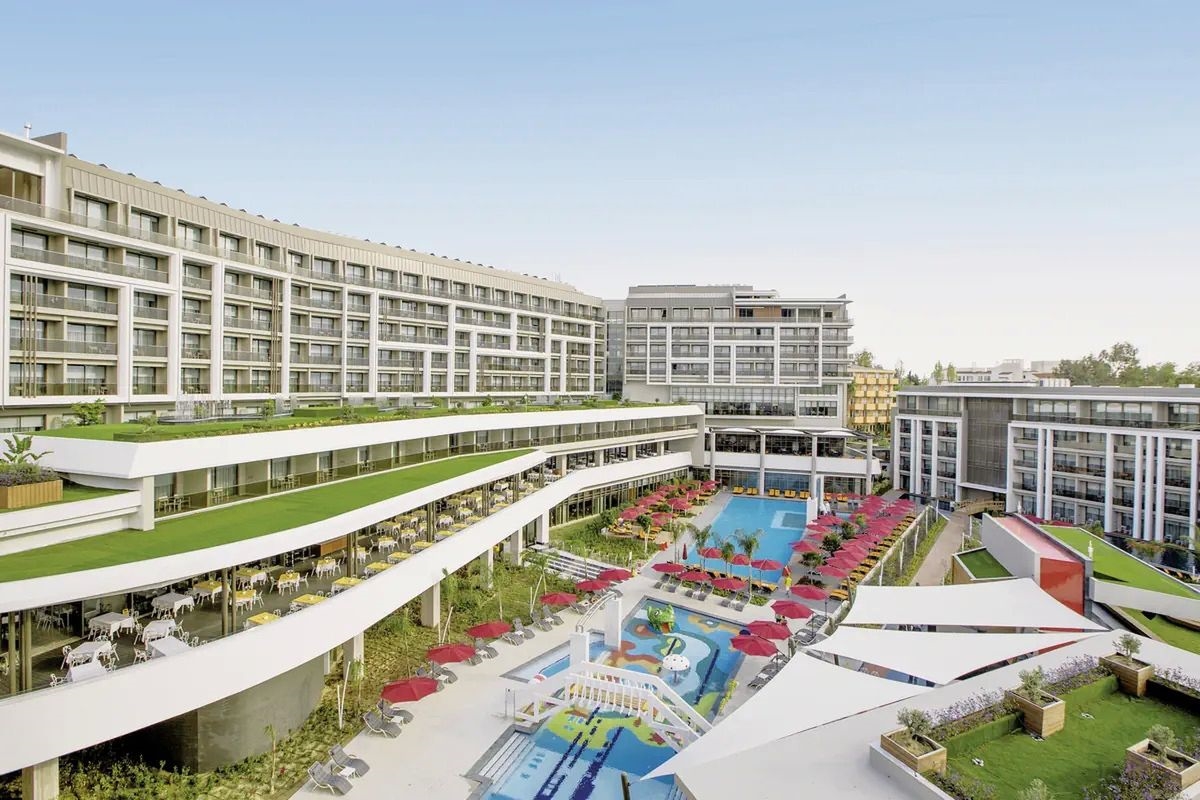 The Sense De Luxe Hotel