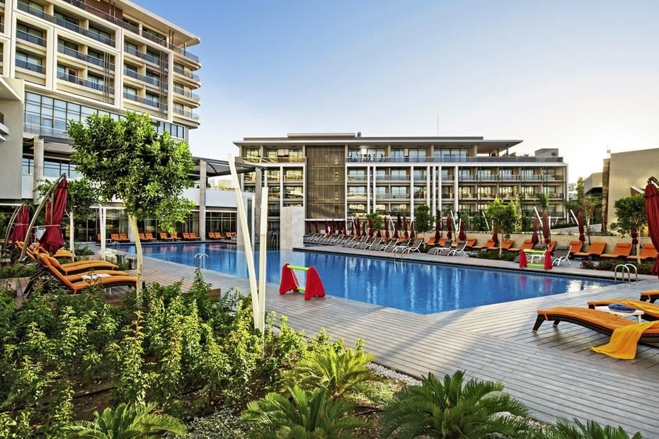 The Sense De Luxe Hotel 2
