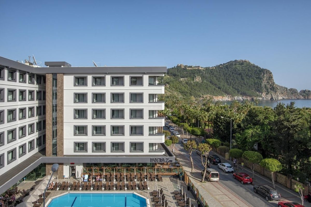 Riviera Zen Hotel 2