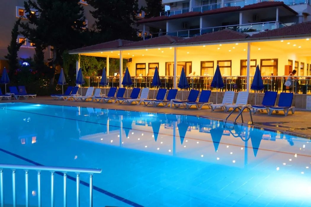 Blue Fish Hotel 4