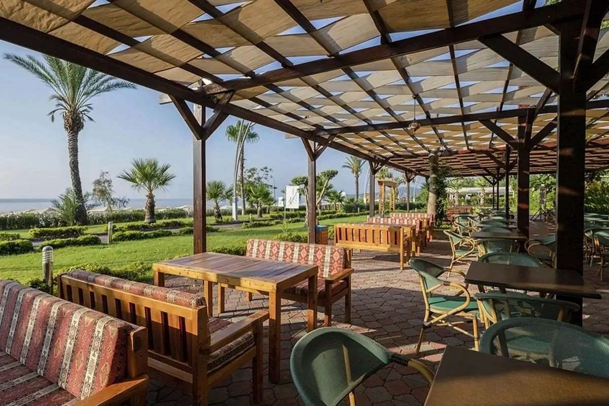 L'Oceanica Beach Resort Hotel 4