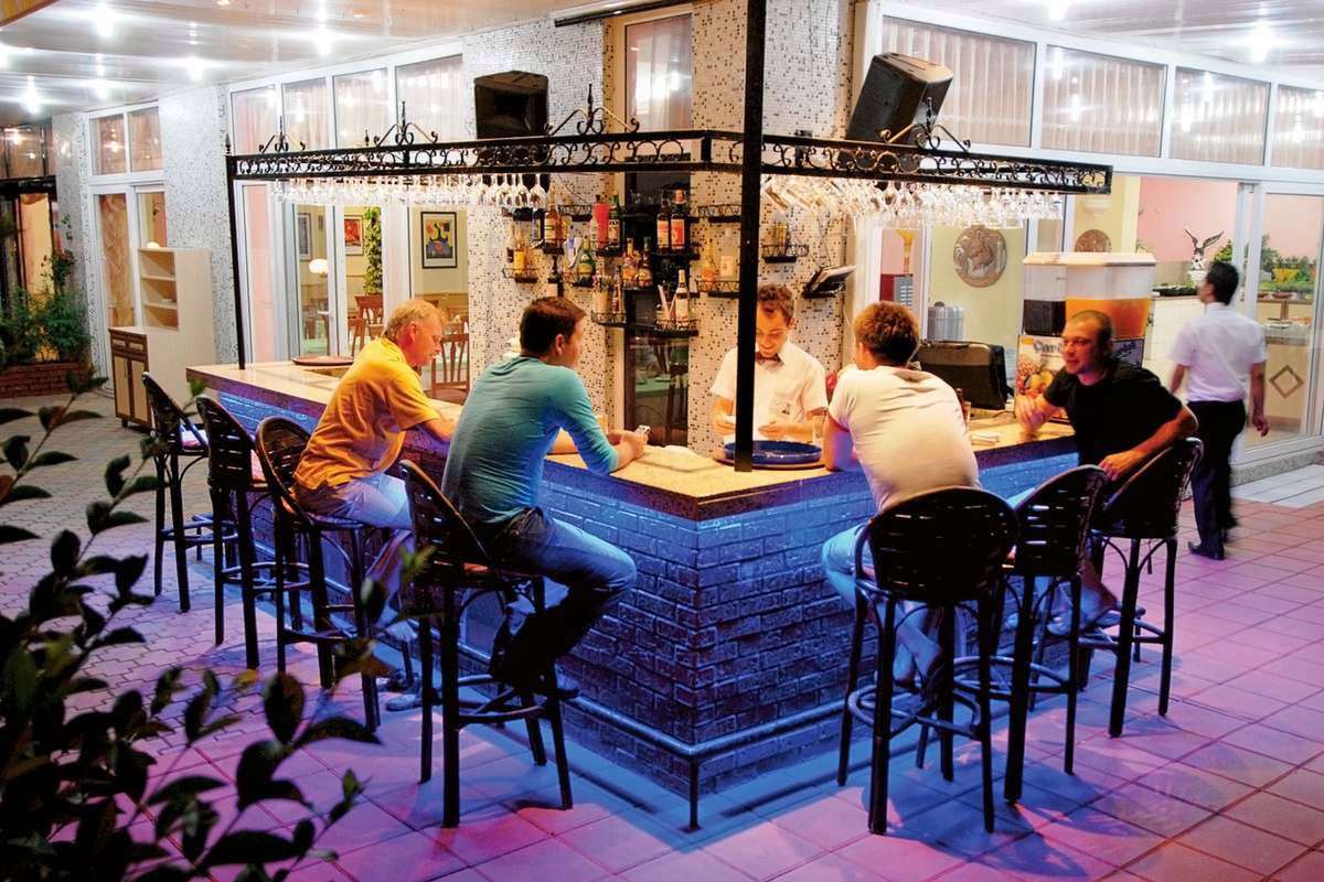 Pokaż wszystkie zdjęcia