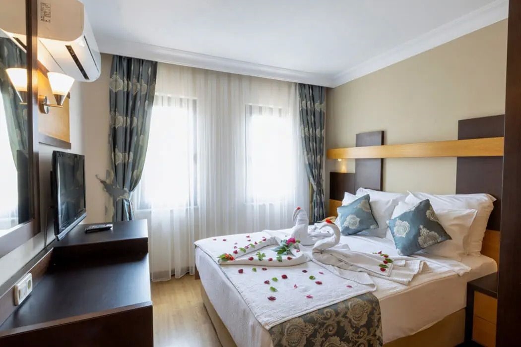 Kandelor Hotel 5