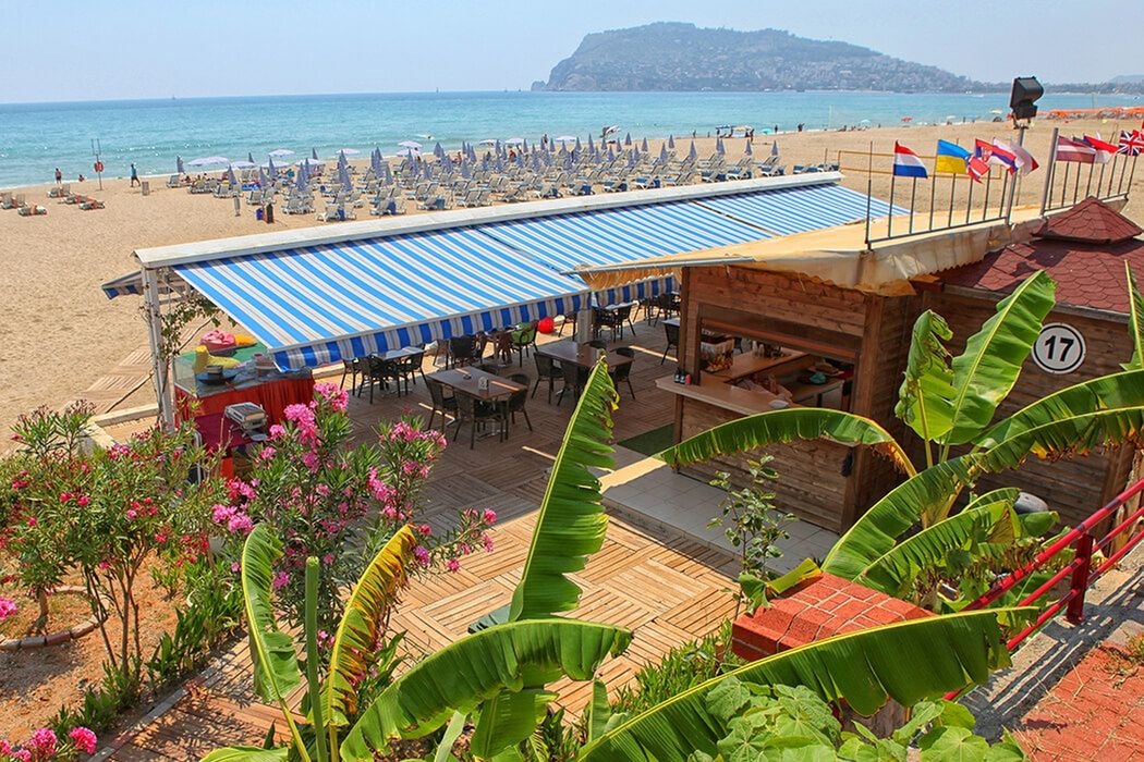 Blue Wave Suite Hotel 2