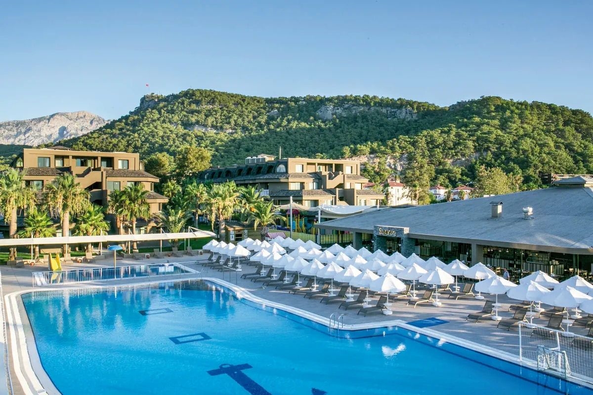 Sailor's Beach Club