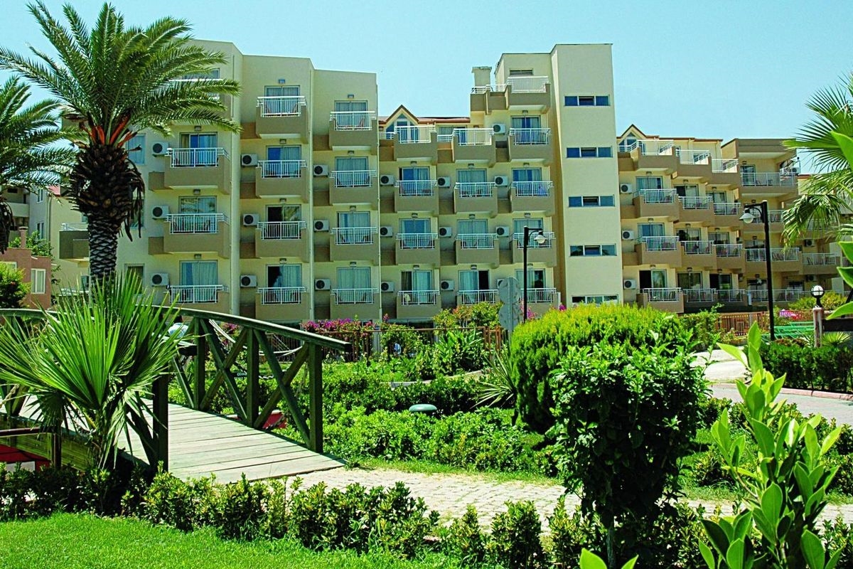 Viking Nona Beach Hotel 3