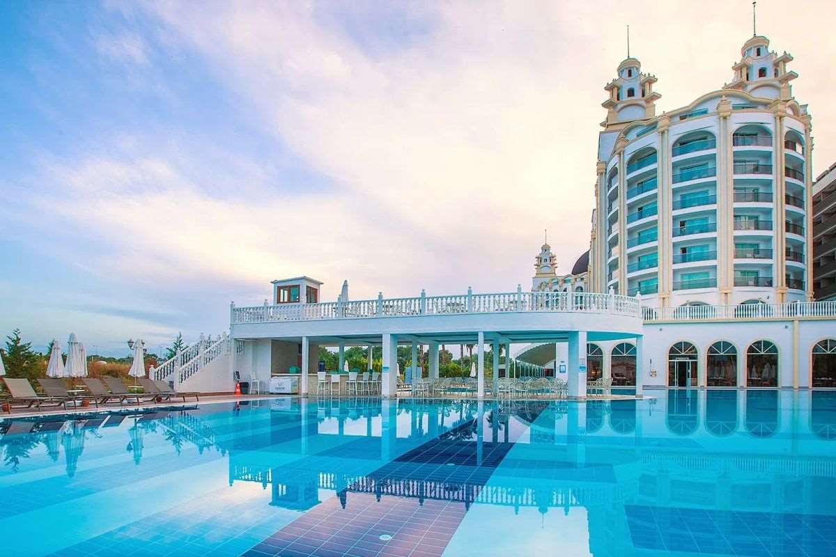 Jadore Deluxe Hotel & Spa