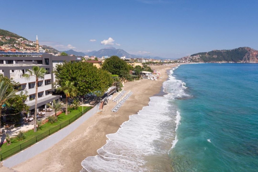 Floria Beach Hotel 3