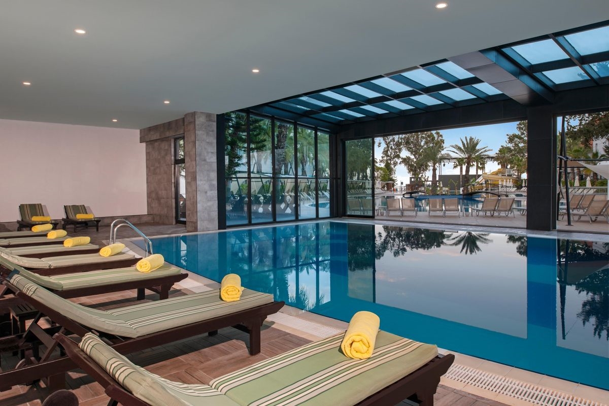 DoubleTree by Hilton Kemer 5