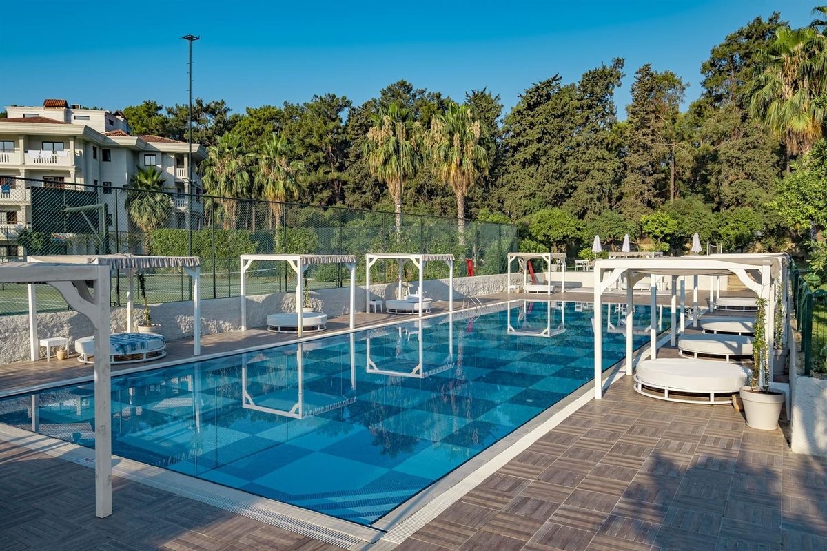 Utopia Resort & Residence 4