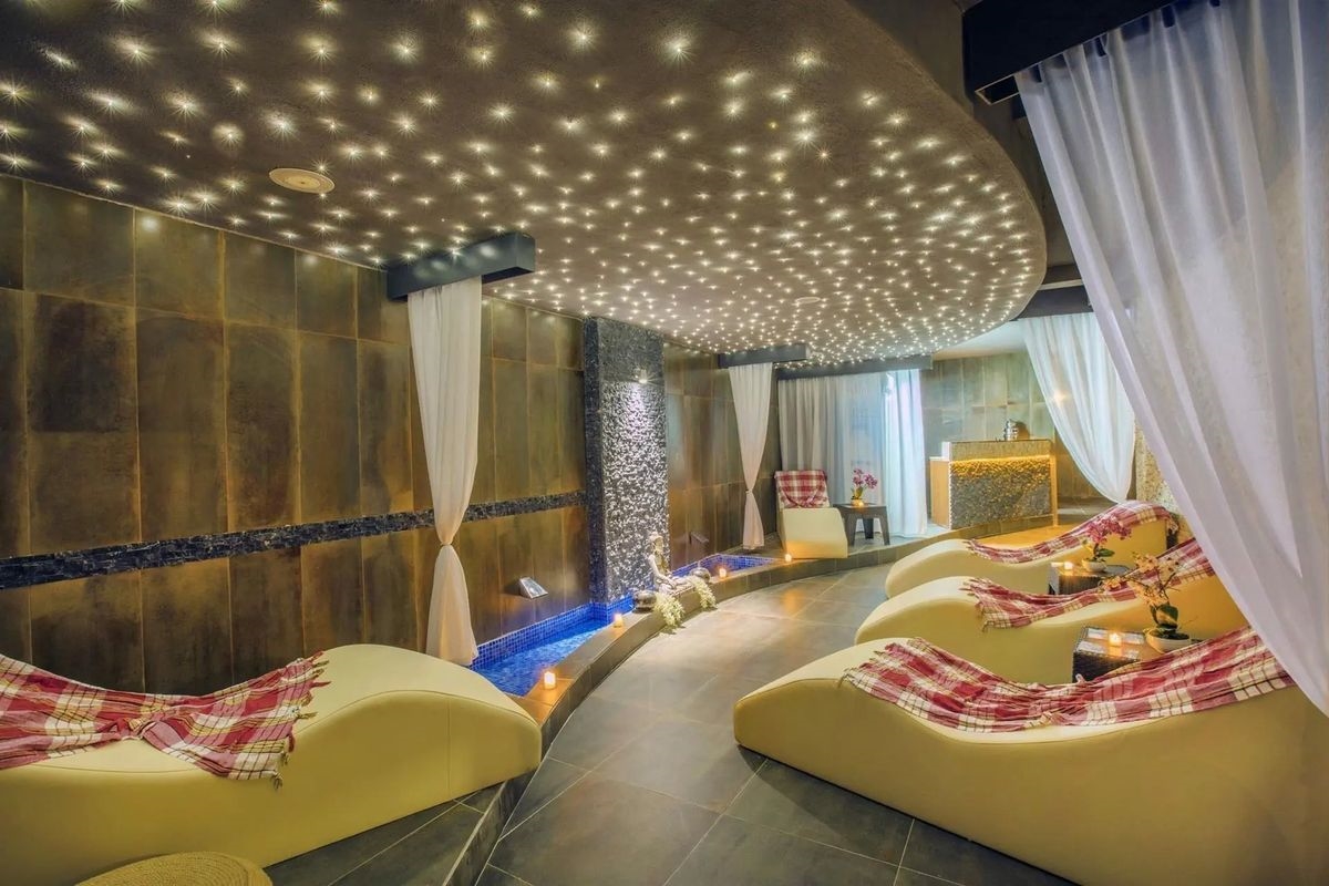Hawaii Suite Beach Hotel 2