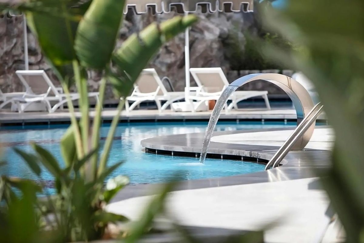 Blue Marlin Deluxe Spa & Resort 4