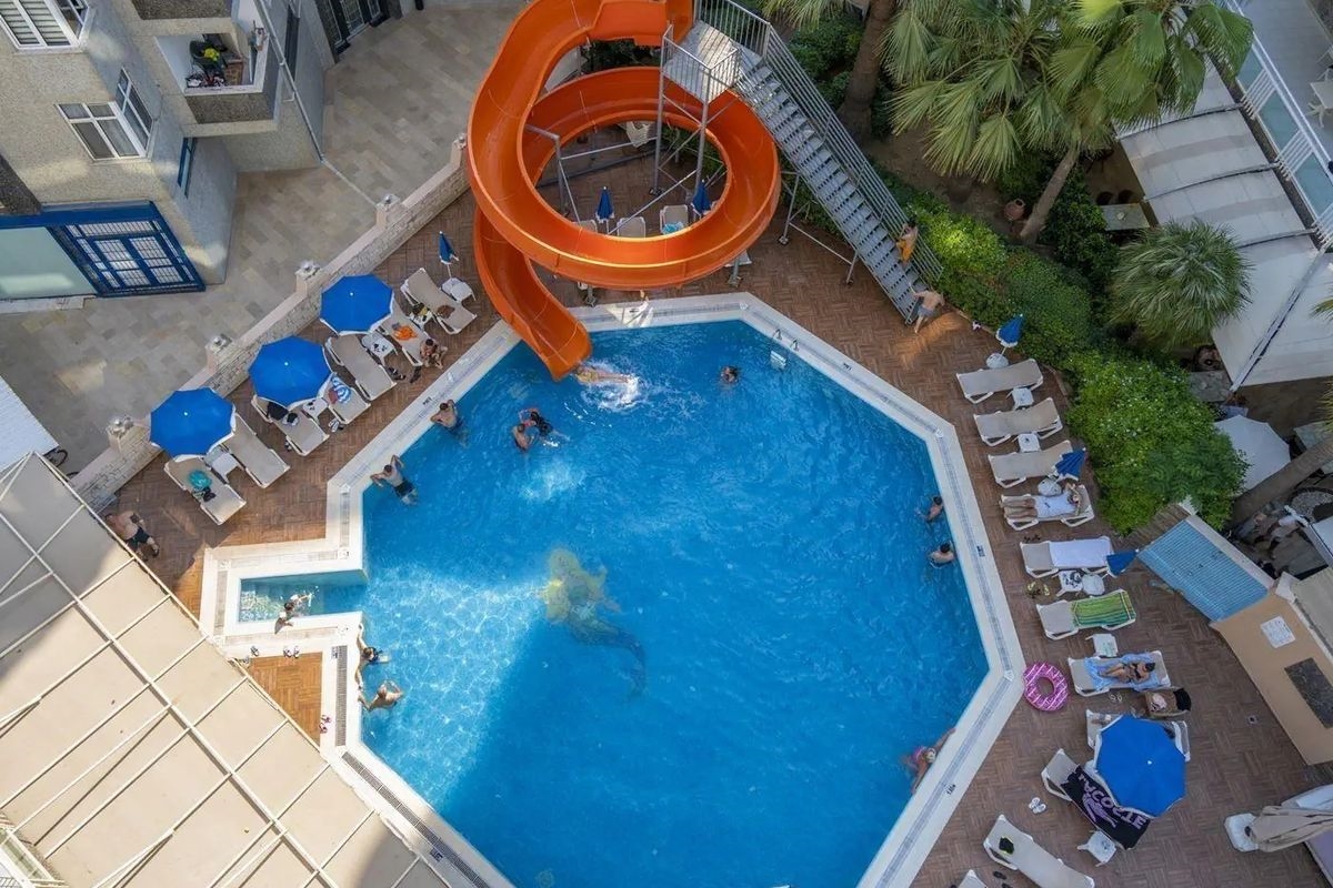 Carmen Suite Hotel 4