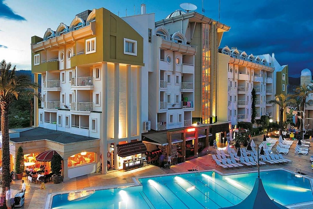 Grand Cettia Hotel