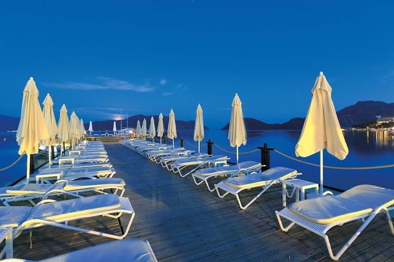 Cettia Beach Resort 3