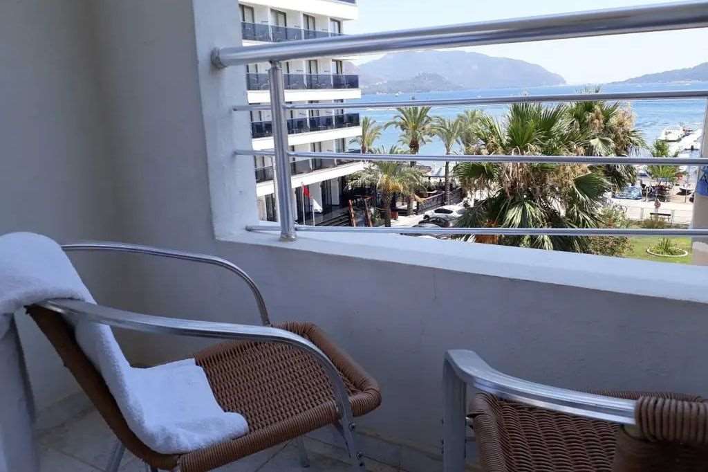 Mert Seaside Hotel 4