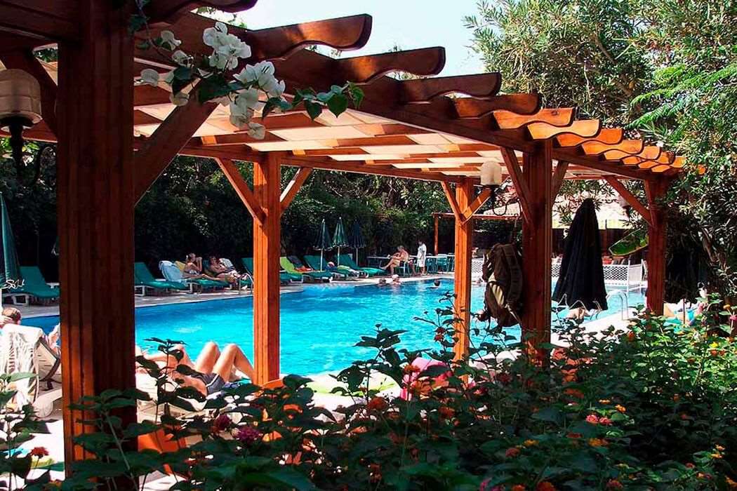 Perdikia Beach Hotel 3