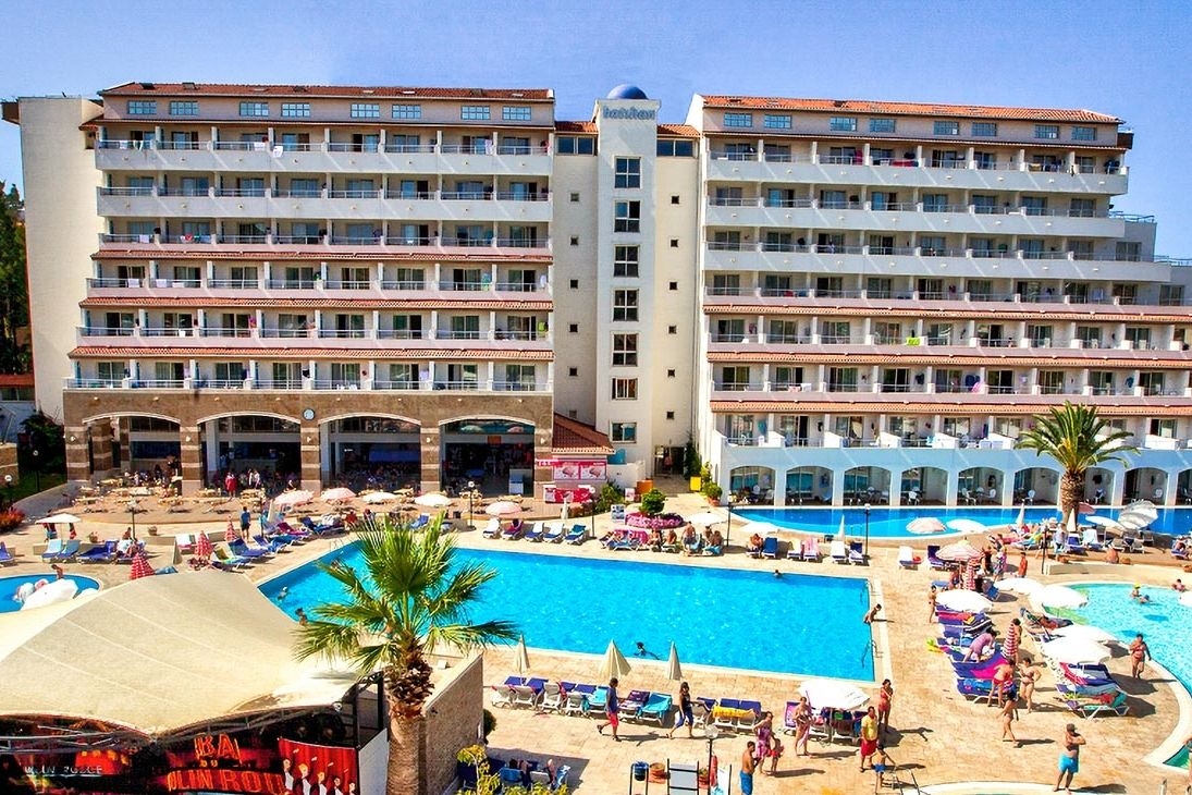 Batihan Beach Resort & Spa