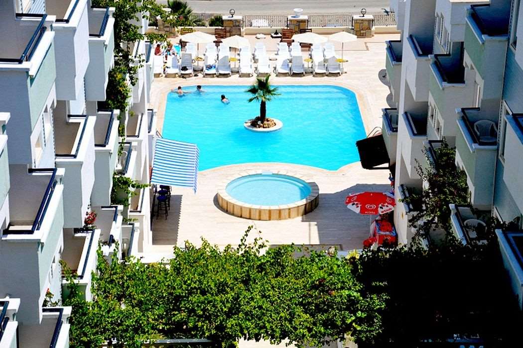 Sunpoint Family Hotel