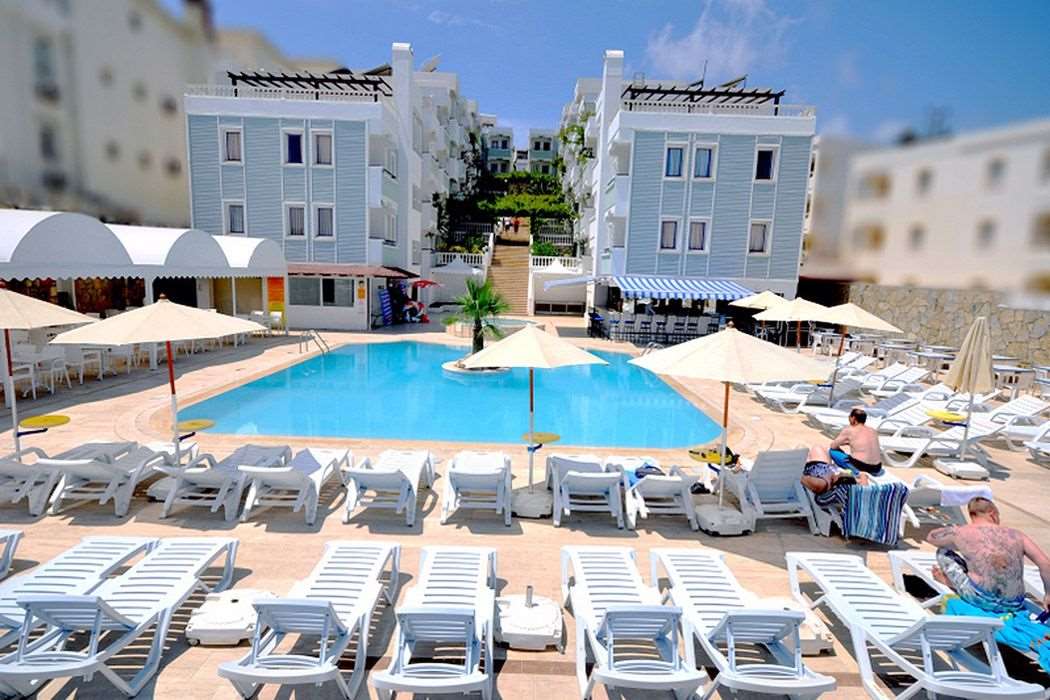 Sunpoint Family Hotel 2