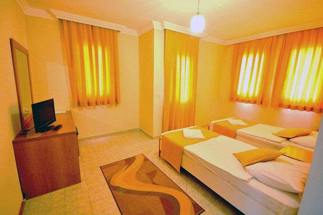 Sunpoint Family Hotel 5